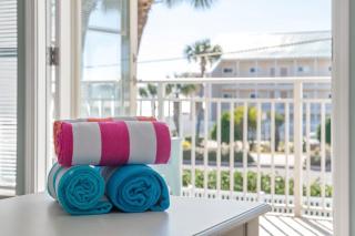 Oar'asis Heated Pool Beach View - Destin - 9