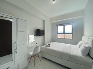Bright and Relaxing 2BR Apartment at Mekarwangi Square Cibaduyut By Travelio - Bandung - 9