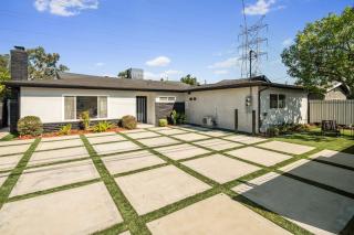 Sweet House - - 0