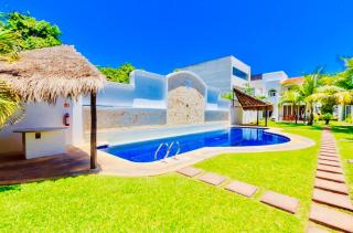 Gorgeous 8 People Economy Villa With Pool Playacar Phase 2 - 9