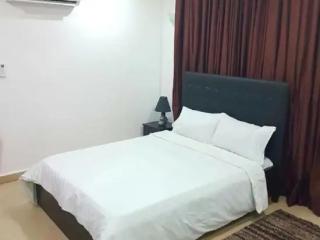 Room in Lodge - Goosepen Suites and Apartments - Lagos - 2
