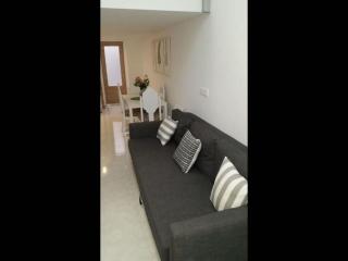 Stunning Loft Apartment Air conditioning, impressive modern conversion - 8