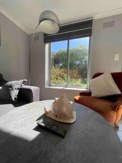 Lavish Camps Bay Pool Side Apartment - Cidade Do Cabo - 5