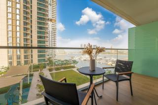 Beachfront Bliss - Apartment with Pool and Premium Amenities - Dubái - 8