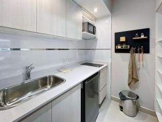 Estudio Moderno y Acogedor en San Telmo con Piscina y Servicios Exclusivos - Buenos Aires - 1