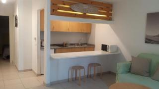 Beach Apt With Fast Wifi - 1