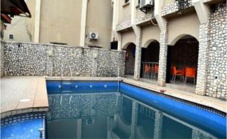 Room in Lodge - Choice Gate Hotel SuitesPresidential Suite for 6 - Benin City - 9