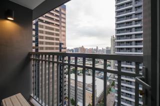 Luxe 1BR with WiFi, Karaoke and Balcony Near SM Megamall - Manila - 8