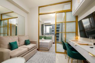 Luxe 1BR with WiFi, Karaoke and Balcony Near SM Megamall - Manila - 7
