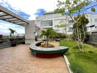 Deluxe 2BR at Parahyangan Residence By Travelio - Bandung - 4