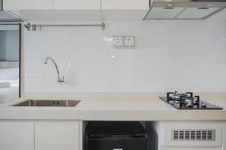 Stunning Studio Apartment at Sky House BSD By Travelio - 3