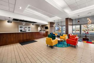 Comfort Inn & Suites Omaha Central - Omaha - 4