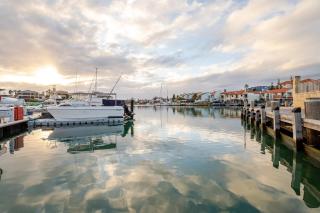 Located in the Mindarie Marina a Luxury House in a Perfect Location - Mindarie - 7