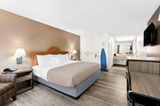 Quality Inn Cleveland Airport - Middleburg Heights - 4