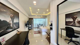 Partial Seaview Studio on 11 Floor near JungCeylon, Bangla Street - Patong Beach - 7