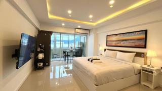 Partial Seaview Studio on 11 Floor near JungCeylon, Bangla Street - Patong Beach - 3