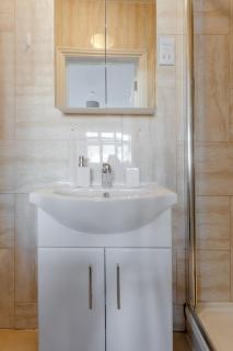 Room in Guest room - Apple House Wembley - Edgware - 5