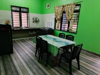AFNAN Homestay - Pasir Mas - 8