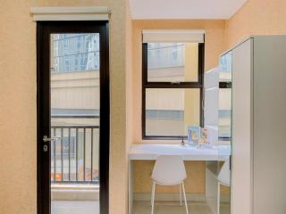Homey and Comfort Living Studio Apartment Transpark Cibubur By Travelio - Depok - 6