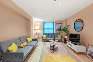 Stylish Apartment in Euston and near Camden with Private Roof Terrace - 8