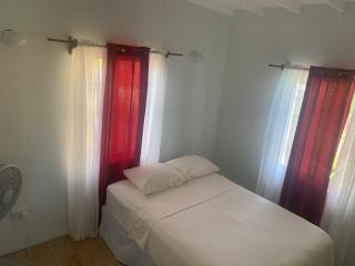 Hilltop Haven Apartment #1 - Laborie - 4