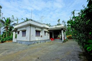 Doddanandi Homestay - 3BH Full Villa, AC, Home Food, Coffee Estate - Chikmagalur - 4