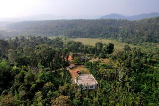 Doddanandi Homestay - 3BH Full Villa, AC, Home Food, Coffee Estate - Chikmagalur - 8