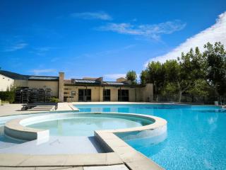 Appartement T2 magnifique vue sur golf avec climatisation avec piscine - 9