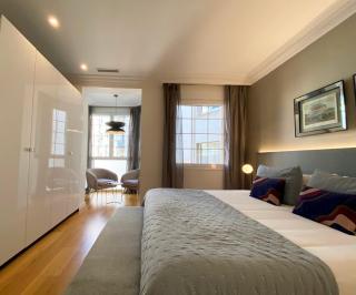 Spacious Elegant on Avenue Diagonal By MyRentalHost - 2