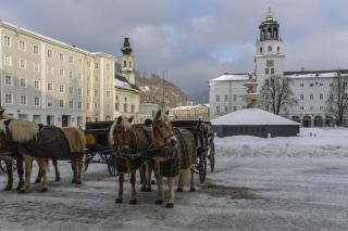 JUFA Hotel Salzburg City - 9