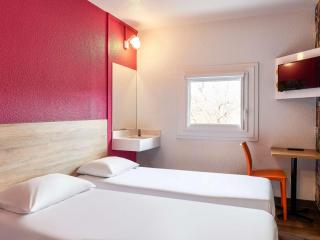 hotelF1 Epinay sur Orge - Épinay-sur-Orge - 7