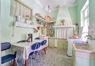 Waterfront House Pedi - 5