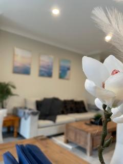 Elegant Retreat in Griffin a stylish getaway - 8