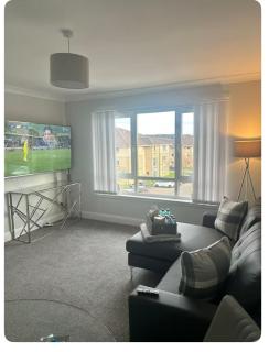 Modern staycation Apartment - Caldercruix - 2