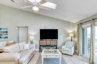 Almost Heaven Beach House - 5