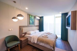 Modern Sunlit Studio in Batumi with Sea View - by Wehost - Batoemi - 9