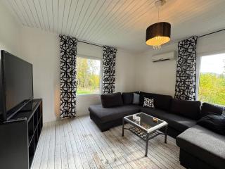 villa med 4 sovrum högst upp på stor gård - 2
