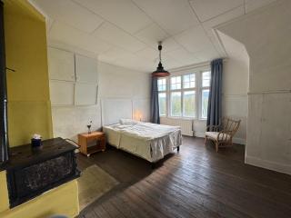 villa med 4 sovrum högst upp på stor gård - 1