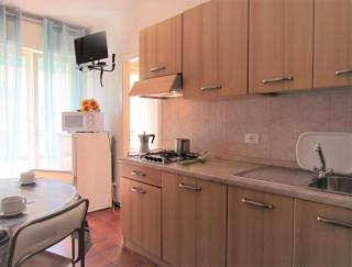 Cozy apartment with balcony 100m from the sea - Bibione - 4