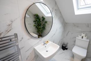 Contemporary 3BR flat in Watford - Watford - 4