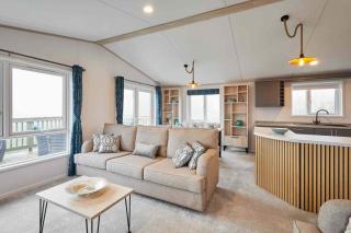 Host & Stay - Linden Lodge, Ashdown Retreat - 1