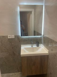 Cozy 3 bed apartment for 4 people with 2 restrooms in minimalist style fully equipped - 3