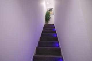 Spacious 4Bedroom Apartment at Prime Market Street, Watford - Watford - 3