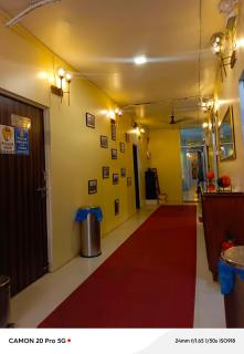 Homestay Ac Dormitory - New Delhi - 7