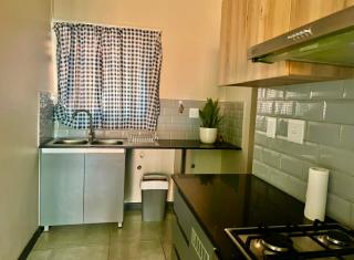 Suburban Suites at Indlou - Midrand - 9