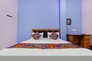 Evaan Deluxe Rooms - Khāpri - 1