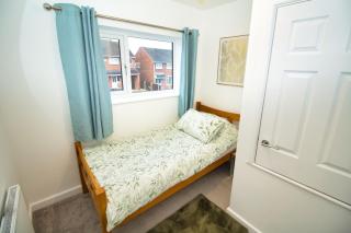 3 Bed Sleeps 5 Pet Friendly Free Parking - 4