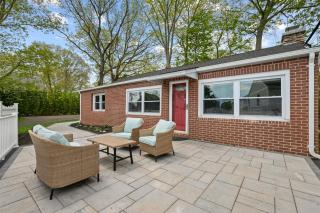 Beach Cottage - - 8