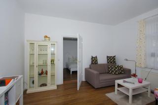 Villa mit Sonnenhof FeWo Gartenzauber mit kostenfreier Schwimmbadnutzung in Sellin - Göhren - 4