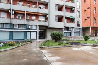 Youhosty - Paul Valery Bis - Milan - 3